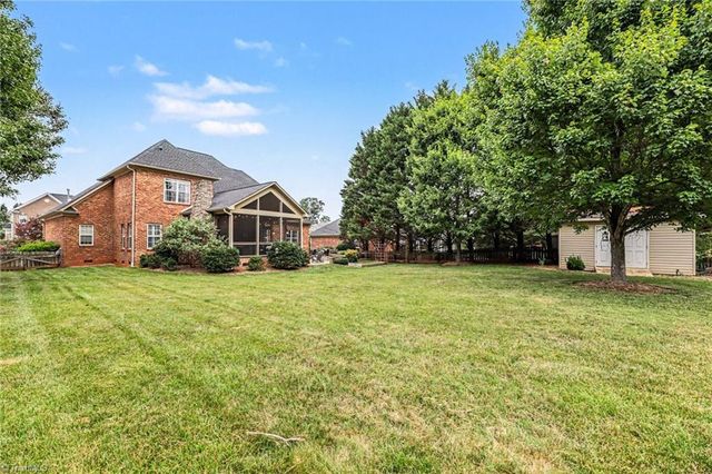 5120 Spiral Wood Drive, Clemmons, NC 27012