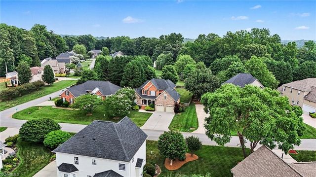 5120 Spiral Wood Drive, Clemmons, NC 27012