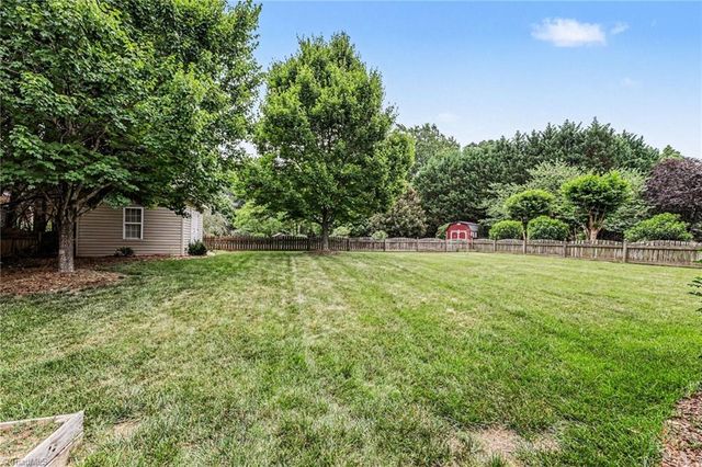 5120 Spiral Wood Drive, Clemmons, NC 27012