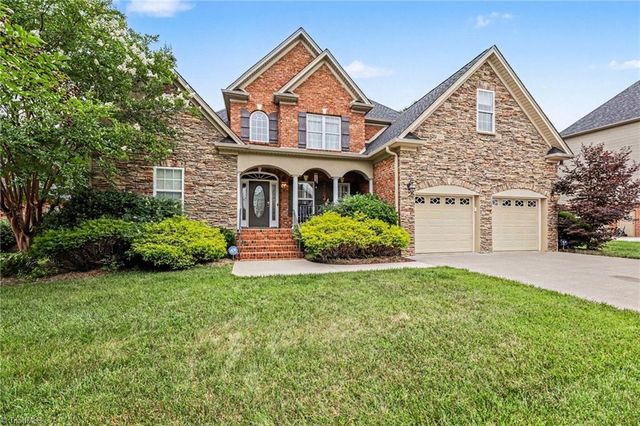 5120 Spiral Wood Drive, Clemmons, NC 27012