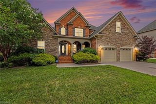 5120 Spiral Wood Drive, Clemmons, NC 27012
