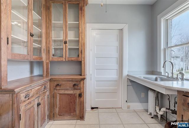 28 Godfrey Road, Montclair, NJ 07043