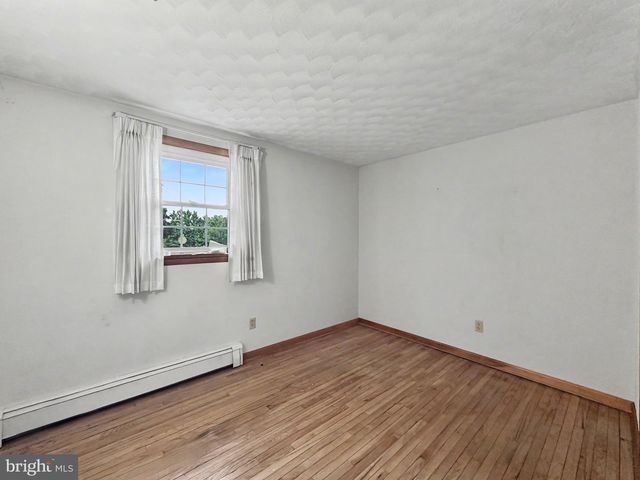 632 GREEN VALLEY RD, York, PA 17403
