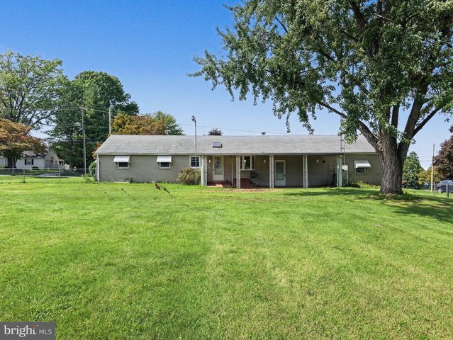 632 GREEN VALLEY RD, York, PA 17403