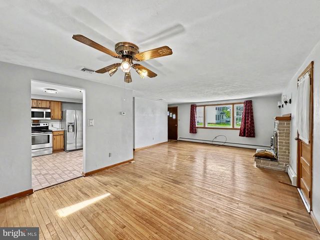 632 GREEN VALLEY RD, York, PA 17403