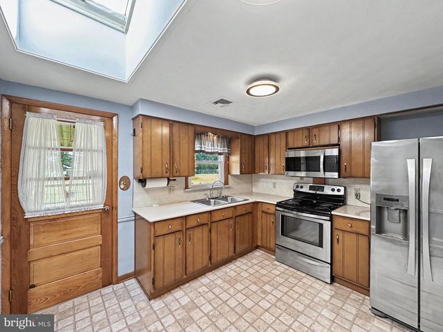 632 GREEN VALLEY RD, York, PA 17403