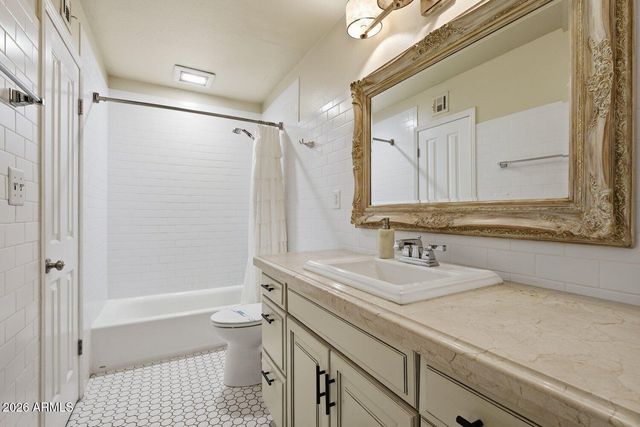 6051 N GRANITE REEF Road, Scottsdale, AZ 85250
