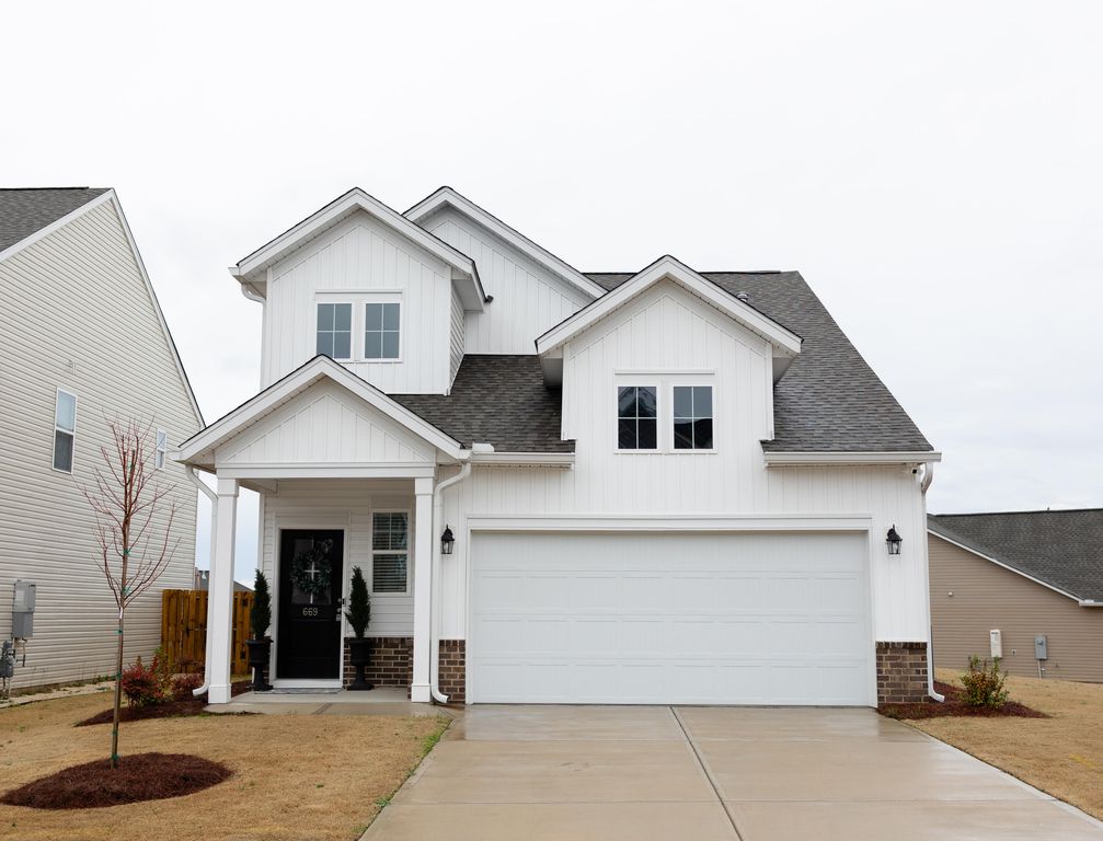 669 Manitou Circle, Aiken, SC 29801