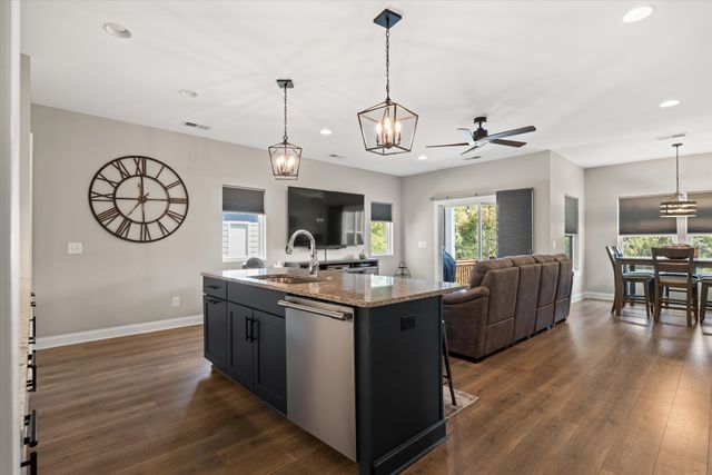 221 Sounder Cir, La Vergne, TN 37086