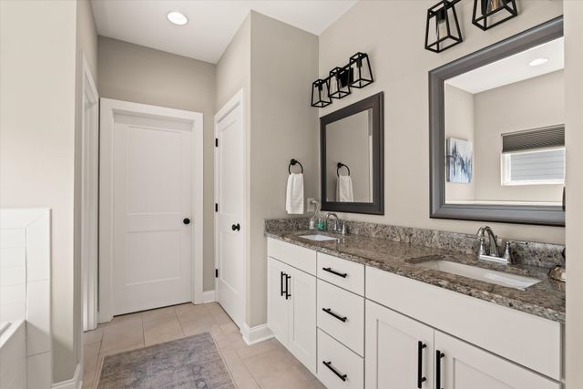 221 Sounder Cir, La Vergne, TN 37086