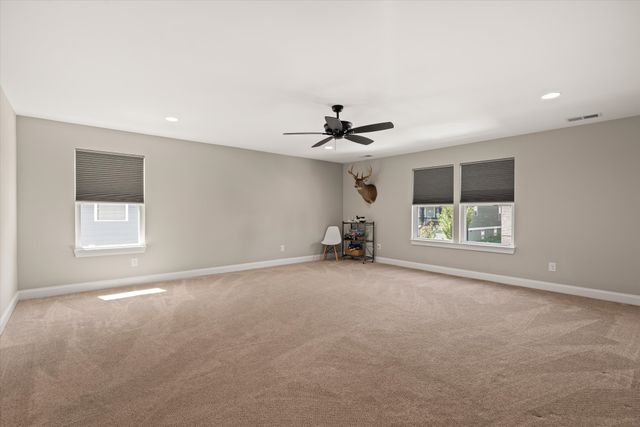 221 Sounder Cir, La Vergne, TN 37086