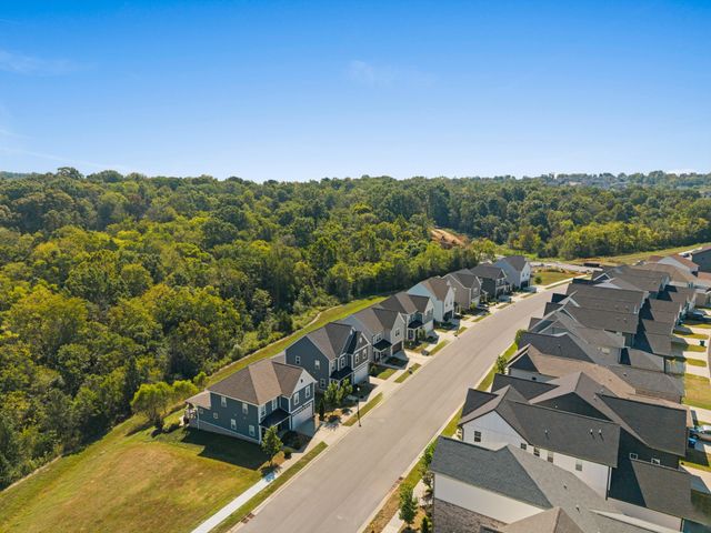 221 Sounder Cir, La Vergne, TN 37086