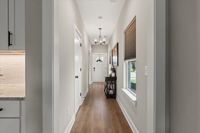 221 Sounder Cir, La Vergne, TN 37086