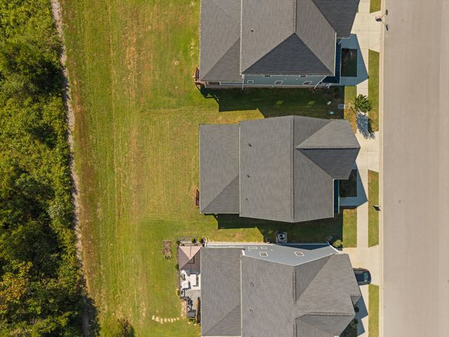 221 Sounder Cir, La Vergne, TN 37086