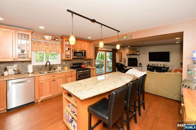 65 Clover Court, New Milford, NJ 07646