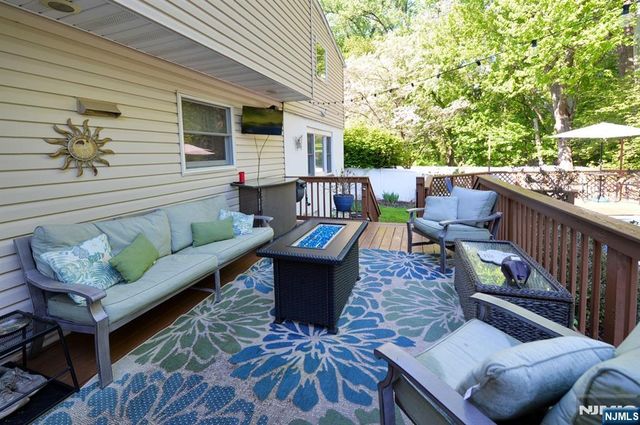 65 Clover Court, New Milford, NJ 07646