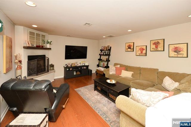 65 Clover Court, New Milford, NJ 07646