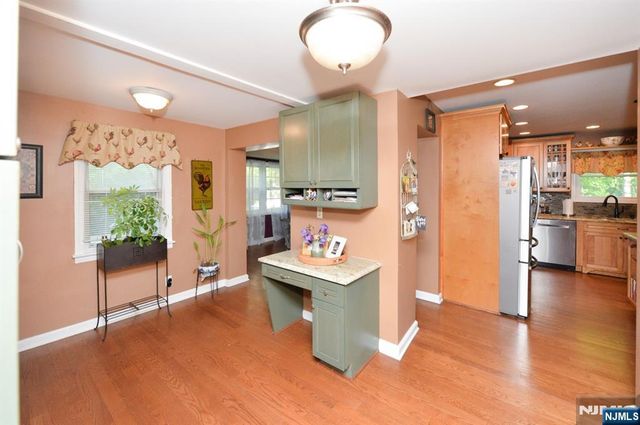 65 Clover Court, New Milford, NJ 07646