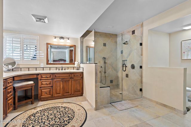 425 W Rapa Place, Tucson, AZ 85737