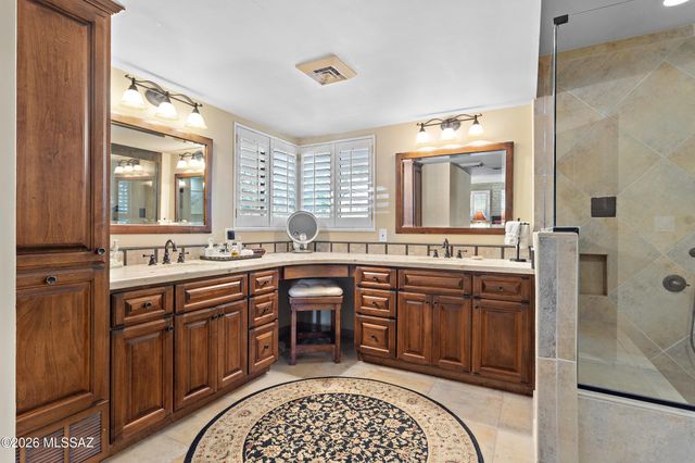 425 W Rapa Place, Tucson, AZ 85737