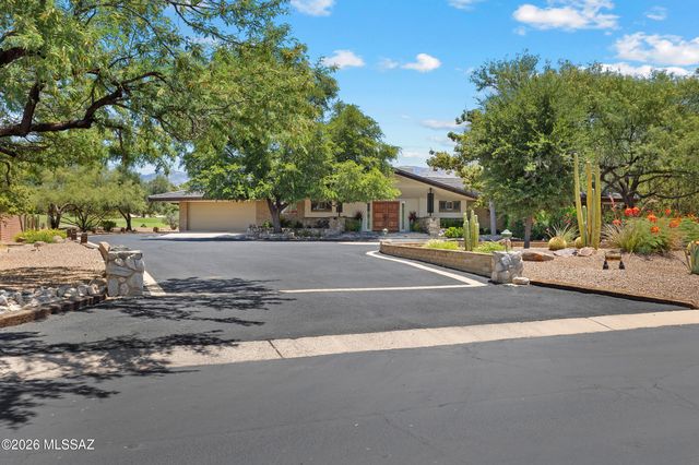 425 W Rapa Place, Tucson, AZ 85737