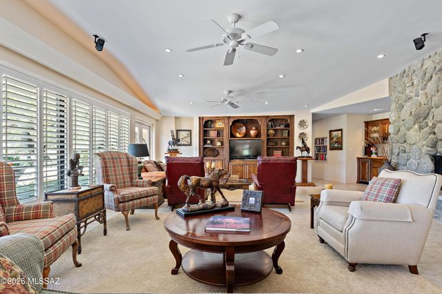 425 W Rapa Place, Tucson, AZ 85737