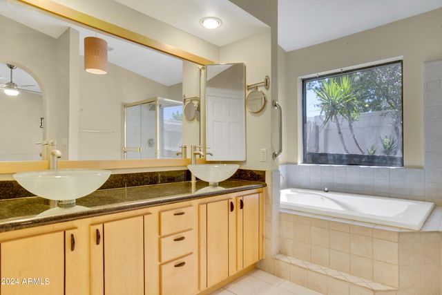 16035 N 10th Street, Phoenix, AZ 85022