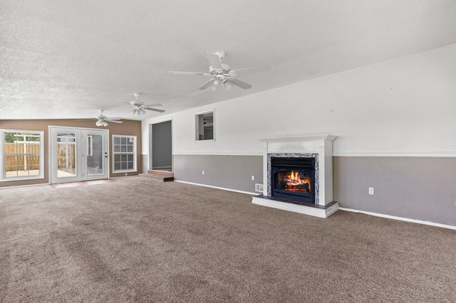 111 Briggs Street, Mccaysville, GA 30555