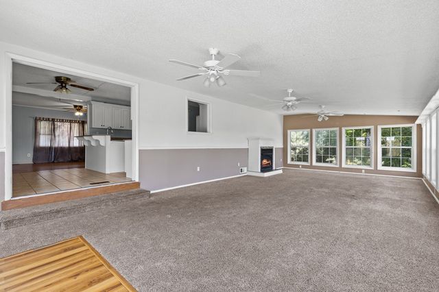 111 Briggs Street, Mccaysville, GA 30555