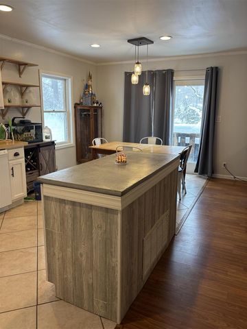 92265 Entrance Drive, Lawton, MI 49065