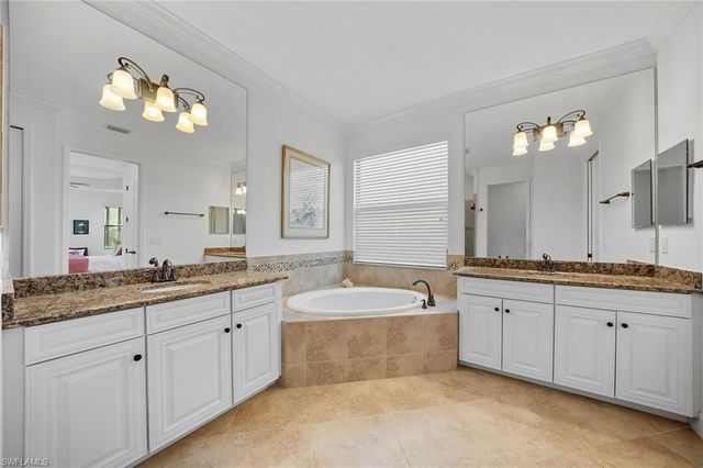 12504 Fenhurst WAY, Naples, FL 34120