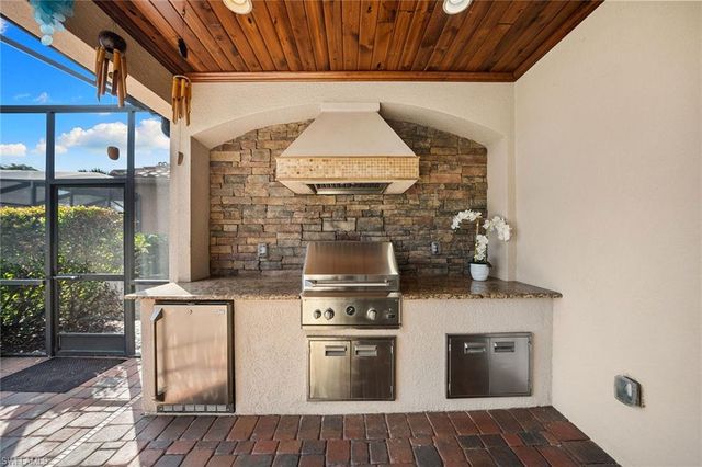 12504 Fenhurst WAY, Naples, FL 34120