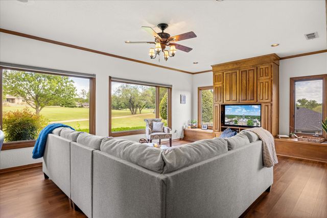 8911 Bontura Road, Granbury, TX 76049