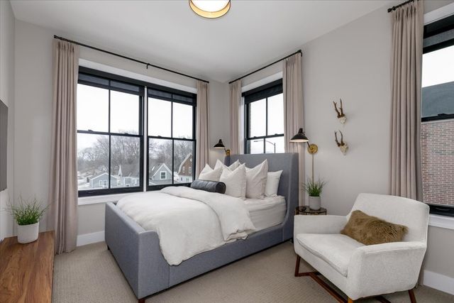 419 Main Street, Pella, IA 50219