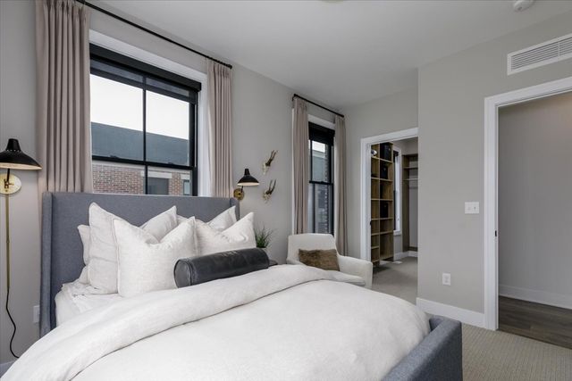 419 Main Street, Pella, IA 50219