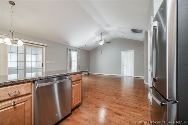 1913 Edgewood Station Road, New Albany, IN 47150