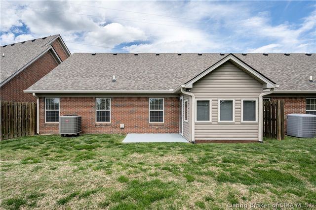 1913 Edgewood Station Road, New Albany, IN 47150
