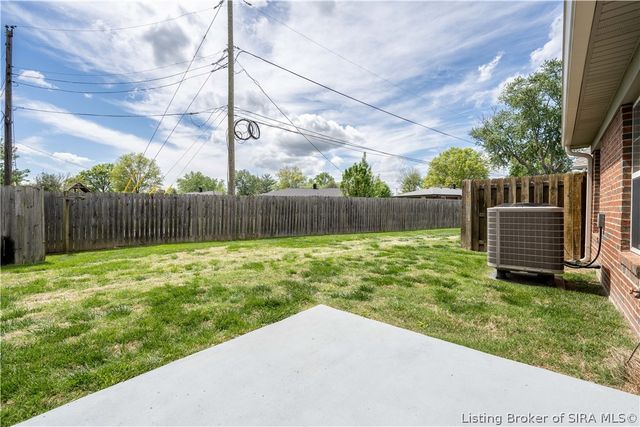 1913 Edgewood Station Road, New Albany, IN 47150