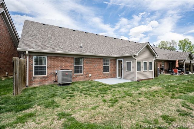 1913 Edgewood Station Road, New Albany, IN 47150