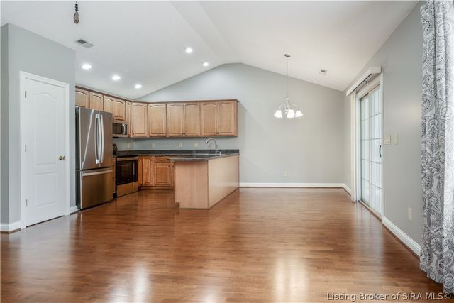 1913 Edgewood Station Road, New Albany, IN 47150