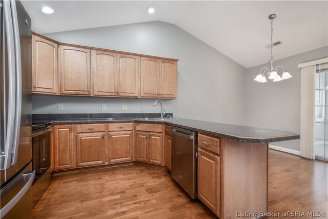 1913 Edgewood Station Road, New Albany, IN 47150