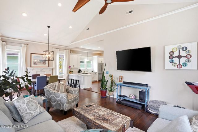 1912 Pender Avenue, Wilmington, NC 28403
