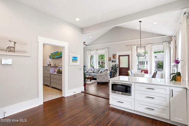 1912 Pender Avenue, Wilmington, NC 28403