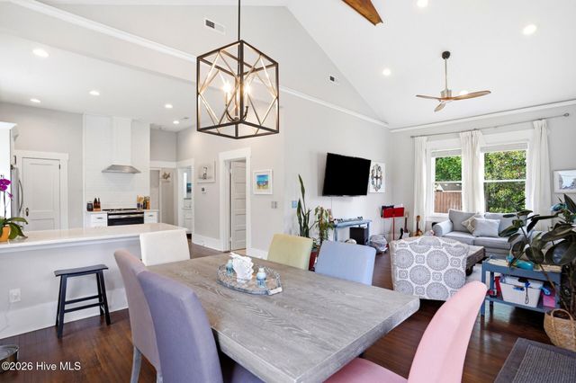 1912 Pender Avenue, Wilmington, NC 28403