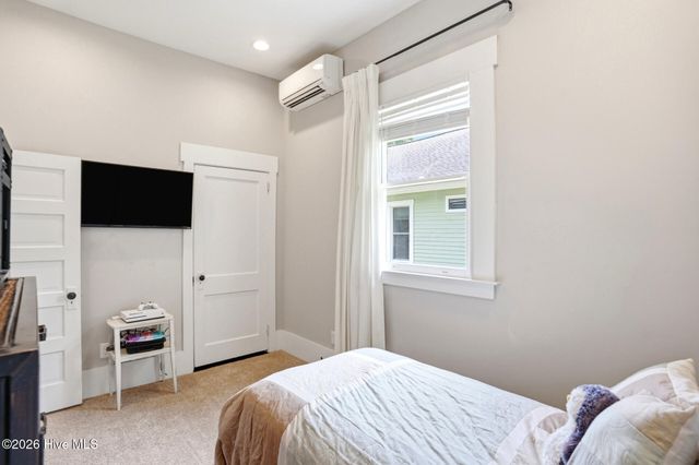 1912 Pender Avenue, Wilmington, NC 28403