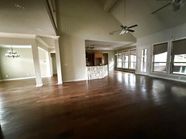 2104 Wills Way Drive, Granbury, TX 76049