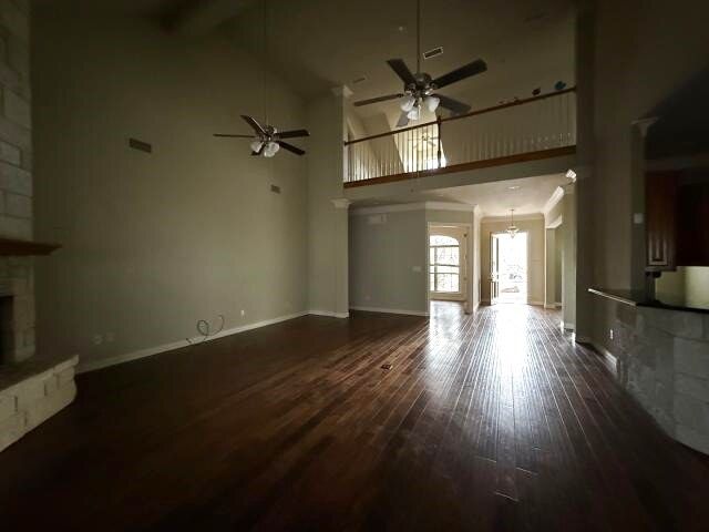 2104 Wills Way Drive, Granbury, TX 76049