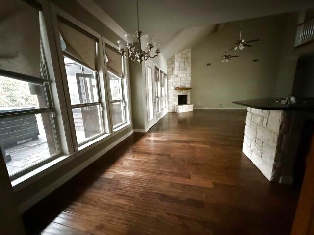 2104 Wills Way Drive, Granbury, TX 76049