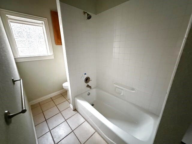 2104 Wills Way Drive, Granbury, TX 76049