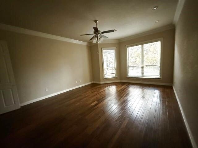 2104 Wills Way Drive, Granbury, TX 76049